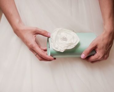 Bridal bags complements that make a difference