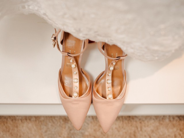 1592639303 Mistakes you should avoid when buying wedding shoes