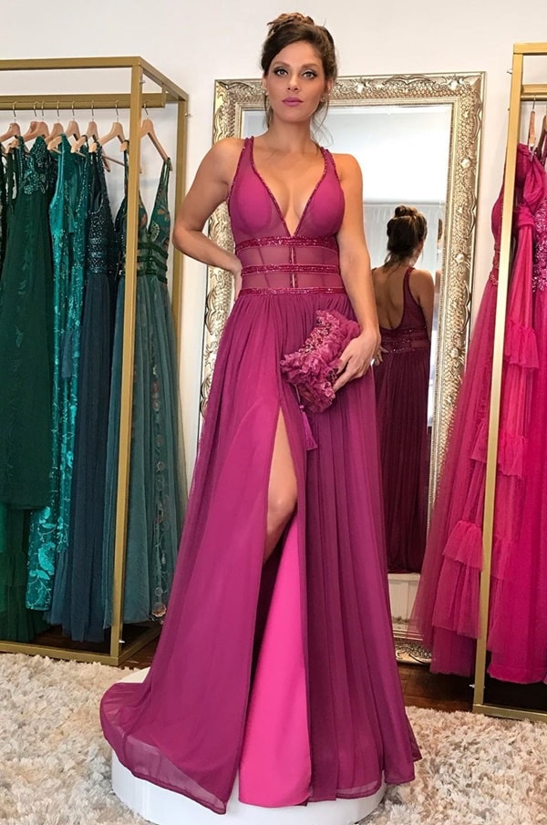 vestido de festa longo fucsia com fenda para madrinha de casamento