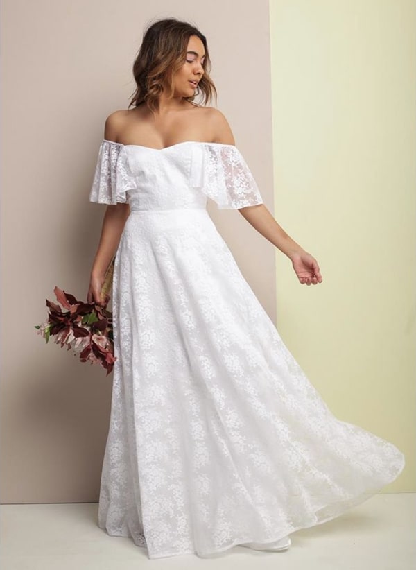 simple lace wedding dress for daytime wedding