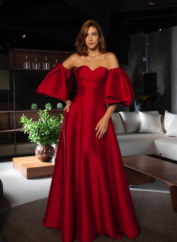 red party dress with puffed sleeve