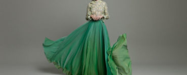 16 colorful wedding dresses for the bride who does