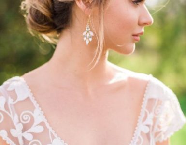 Earrings tips and inspirations for brides