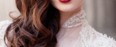 Red lipstick for brides