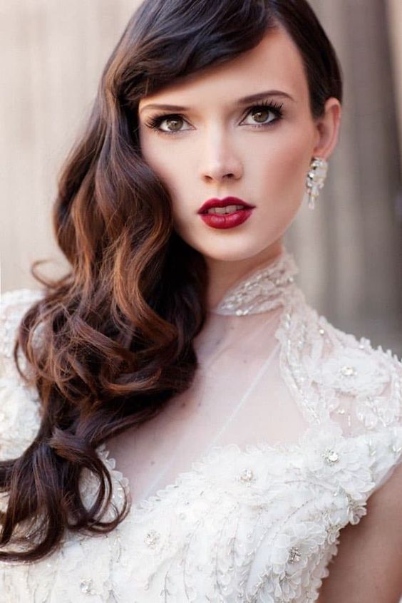 Can Wedding Guests Wear Red Lipstick