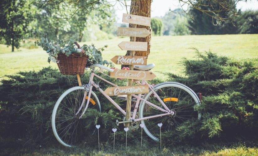 Bicycles an essential decoration for your country wedding