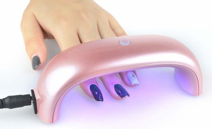 Are LED lamps bad for your nails?