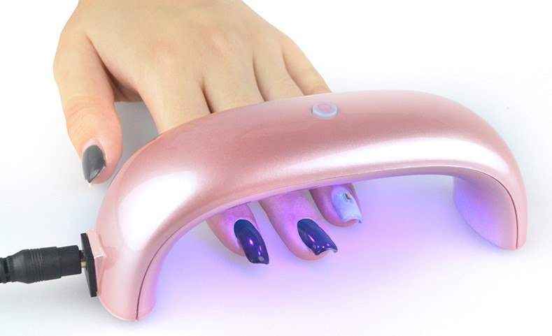 Are LED lamps bad for your nails?