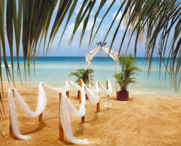 Are beach weddings cheaper?