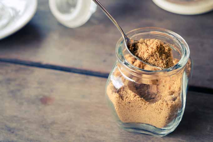 Can I store brown sugar in a Mason jar?