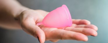 Can a guy feel a menstrual cup?