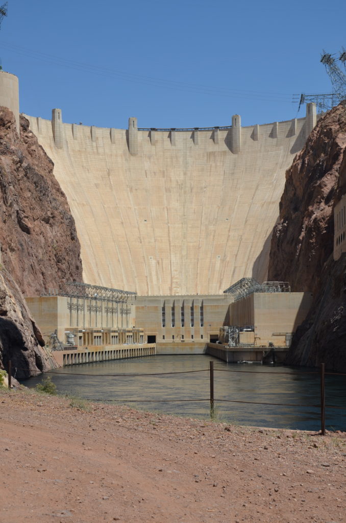 Can you get married at the Hoover Dam?