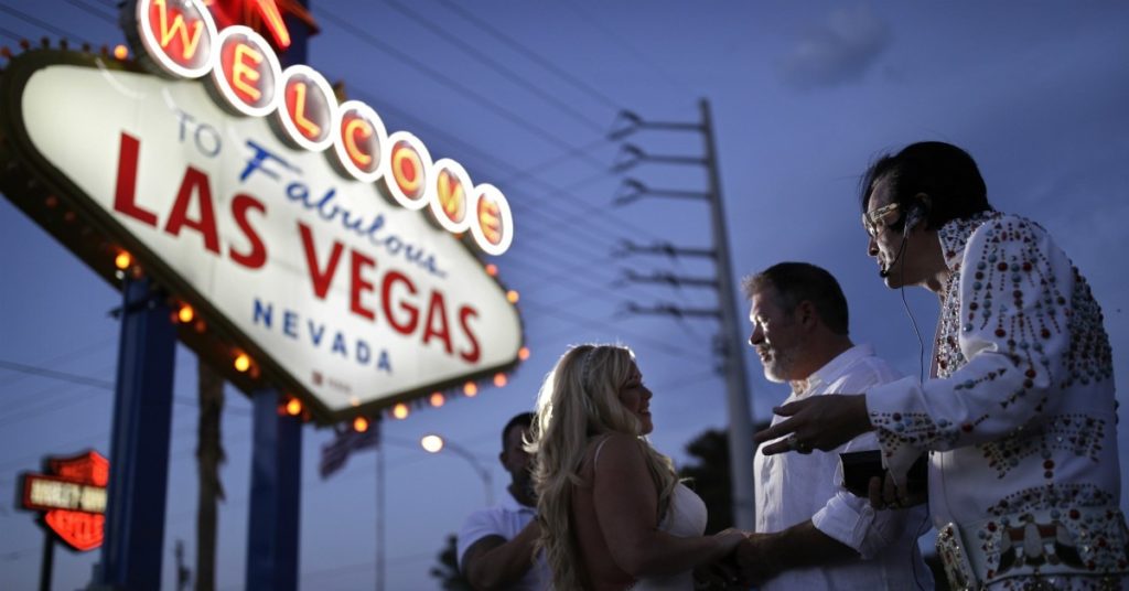 Can you get married for free in Vegas?