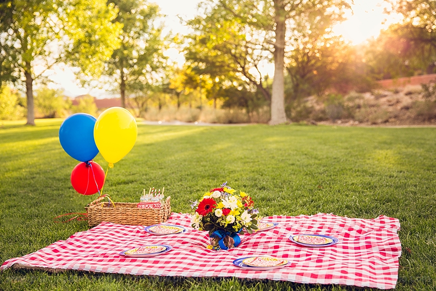 Can you picnic at Cantigny Park?