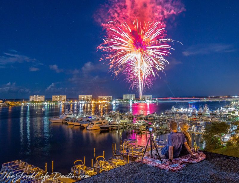 Can you see Destin fireworks from the beach?