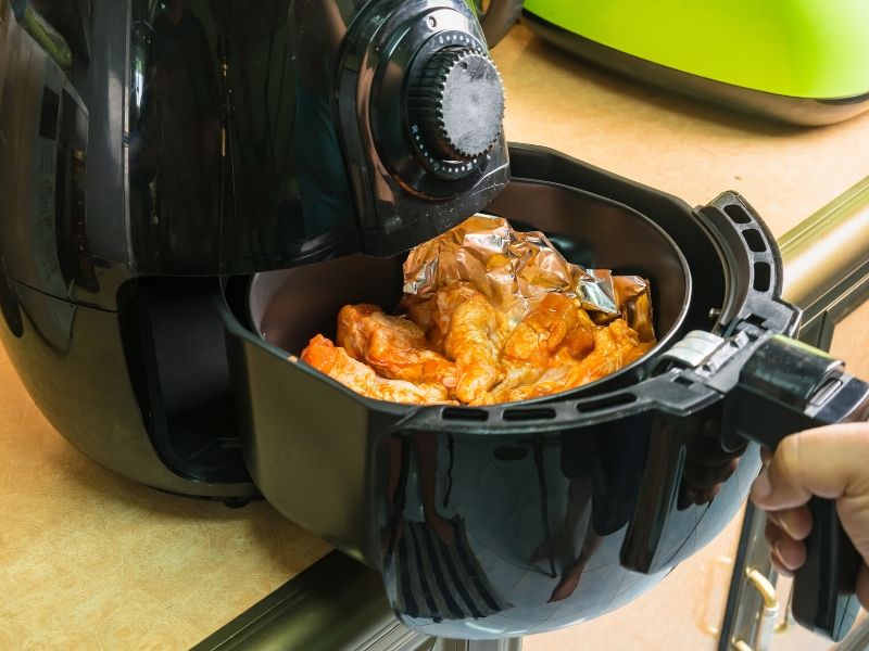 can-you-use-aluminum-foil-in-an-air-fryer