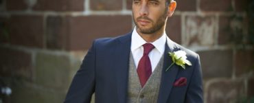 Can you wear a blue suit to a formal wedding?