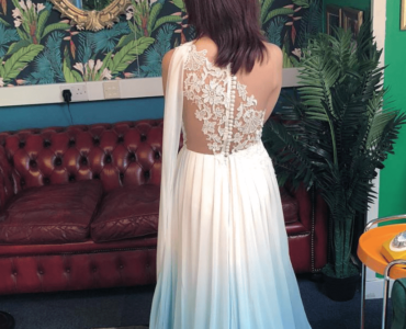 Can you wear a white wedding dress if you're not a virgin?