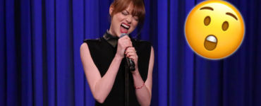 Did Emma Stone really sing in Easy A?