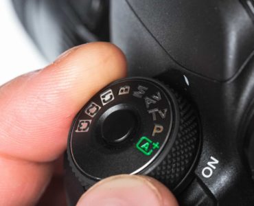 Do professional photographers use iPhones?
