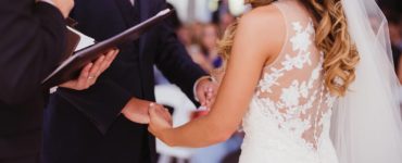 Do you tip a wedding officiant?