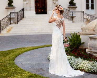 Does Stella York make veils?