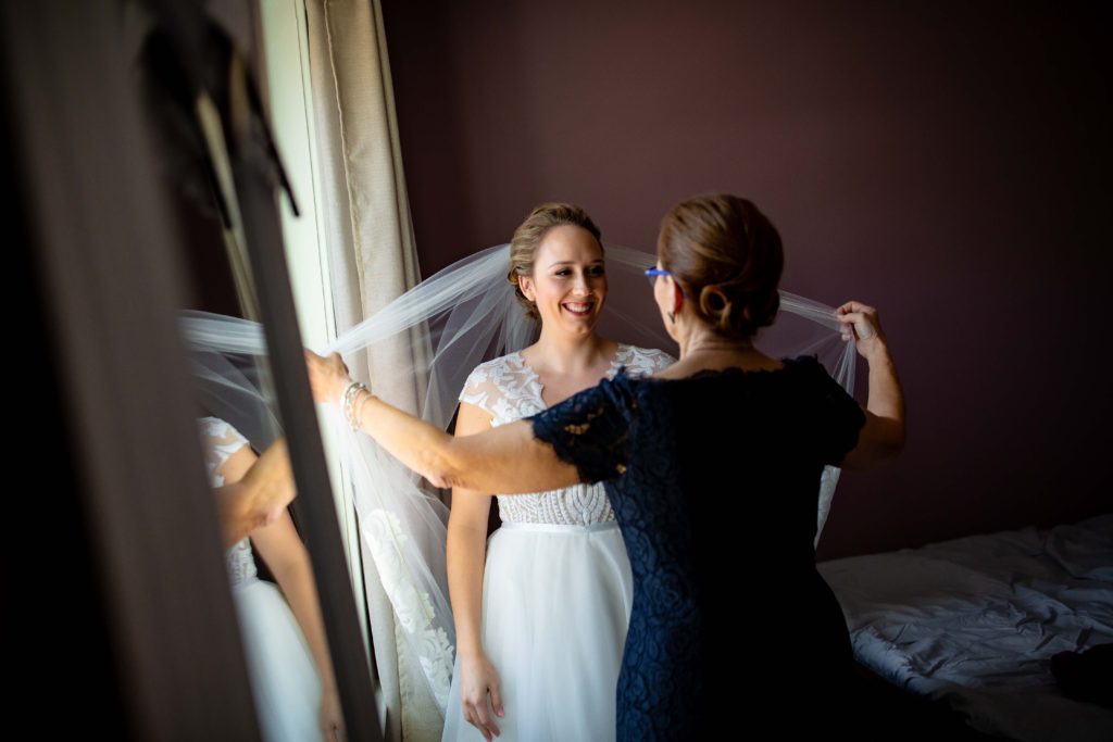 Does the mother of the bride get ready with the bride?