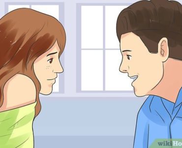 How can I see if someone is divorced?