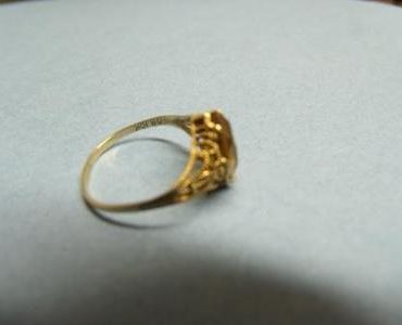 How do I know if my old jewelry is worth anything?