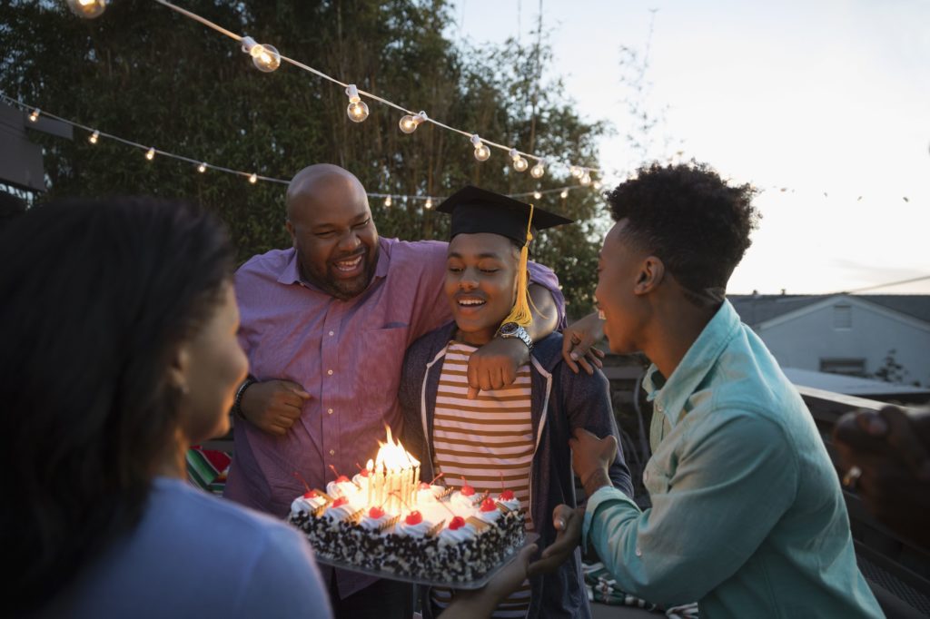 How do you celebrate college graduation without party?