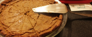 How do you cut a pie without it falling apart?