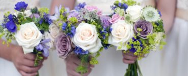 How do you figure out how many flowers you need for a wedding?