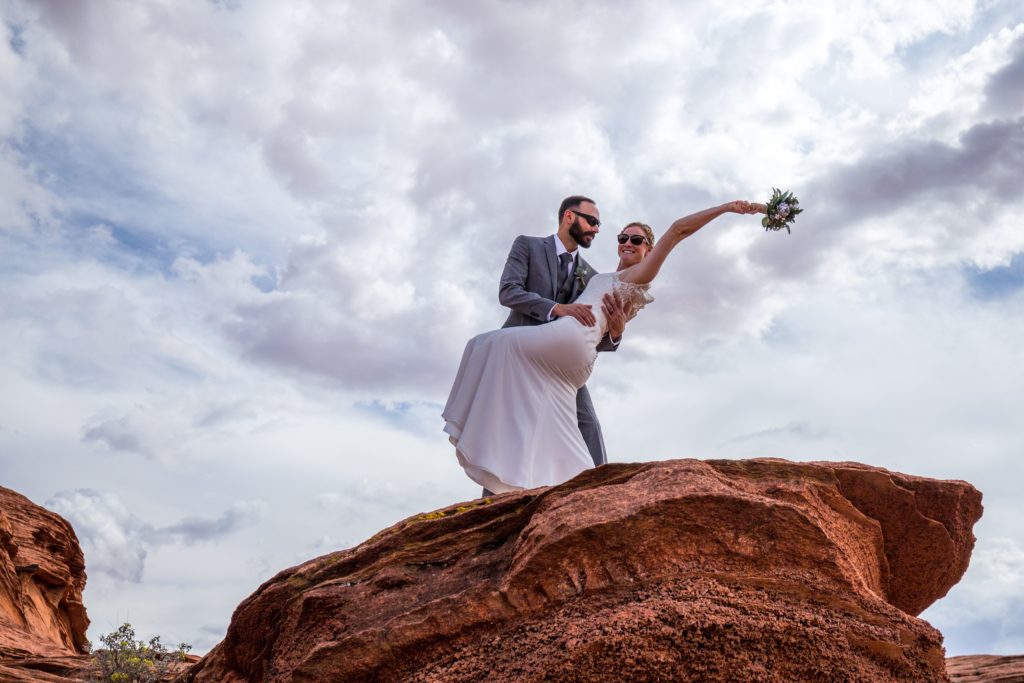 How do you get married at Horseshoe Bend?