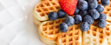 How long do you cook waffles in a waffle maker?