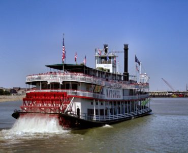 How long is the Natchez boat ride?