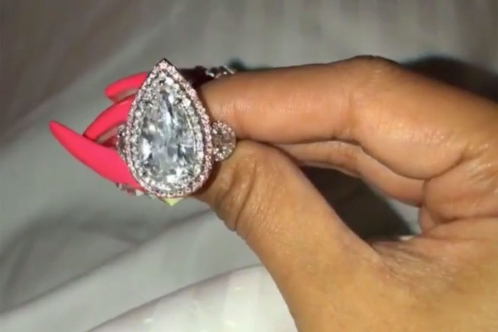 How many carats is Cardi B's ring?