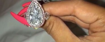 How many carats is Cardi B's ring?