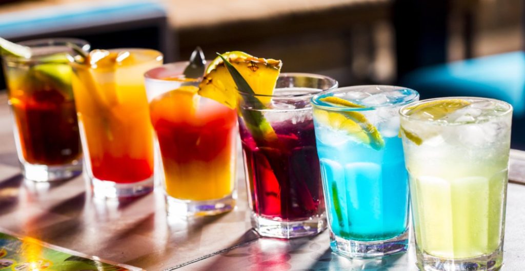 How many drinks should be on a bar menu?