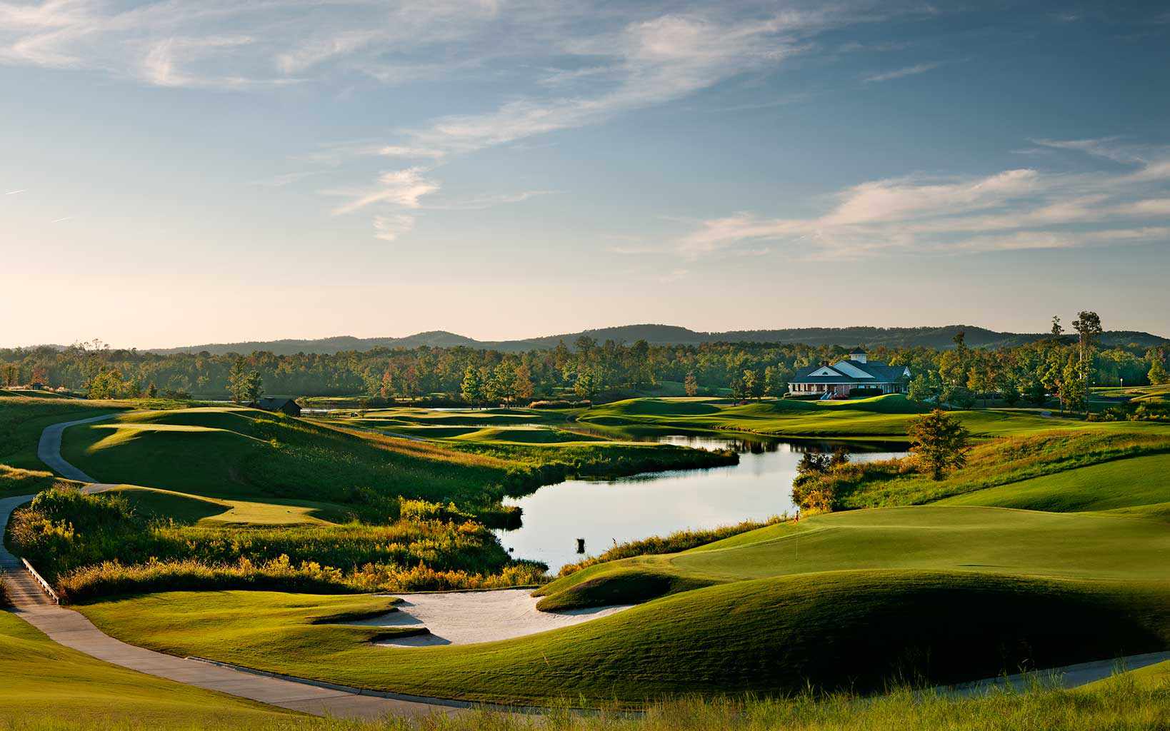 How many golf courses are in the Robert Trent Jones Golf Trail?