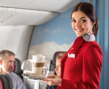 How much do you tip a bridal attendant?