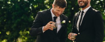 How much should a best man give wedding?