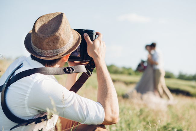 How much should a first time wedding photographer cost?
