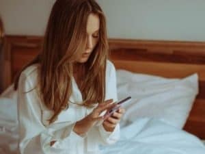 How often should a guy text you in the beginning?