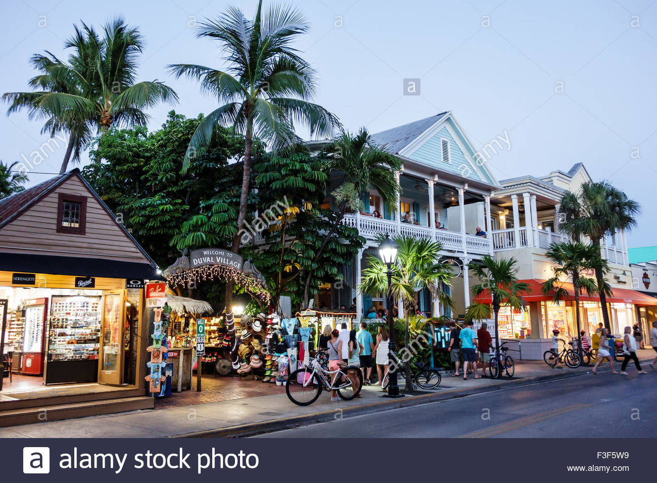 is-duval-street-in-old-town-key-west