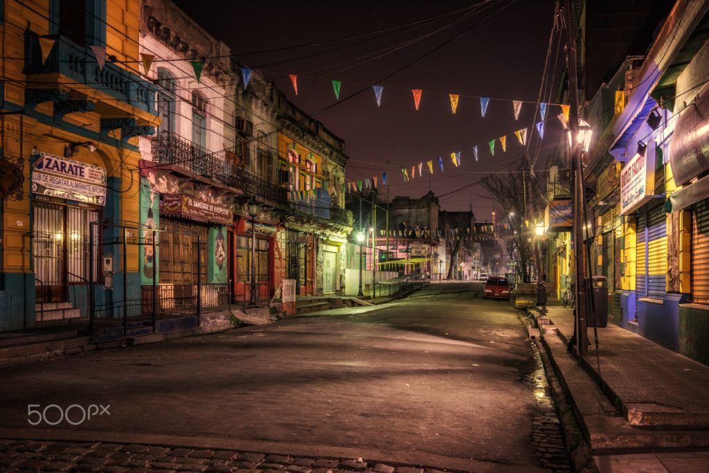 Is La Boca safe at night?