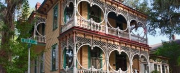 Is Savannah Historic District walkable?