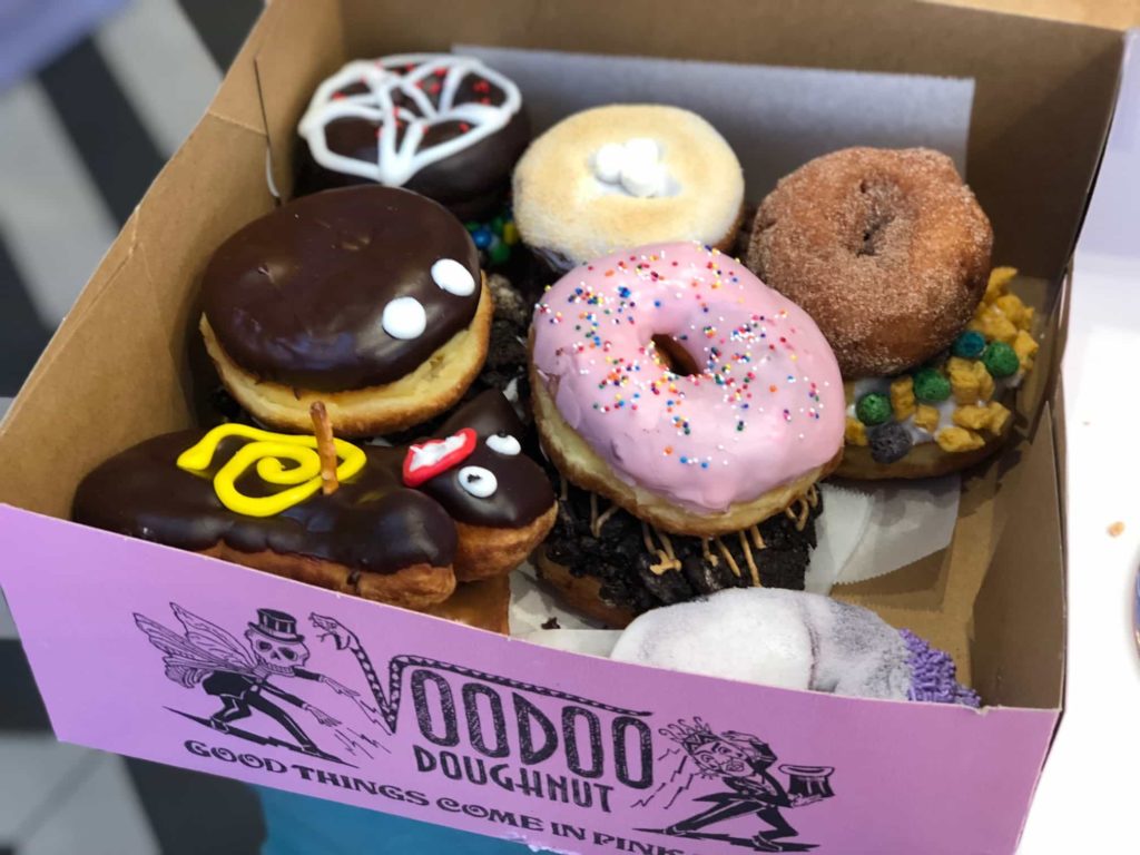 Is Voodoo Donuts cash only?