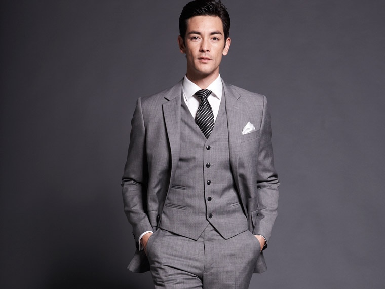 Is a grey suit considered formal?