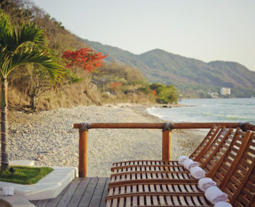 Is honeymoon included in wedding budget?