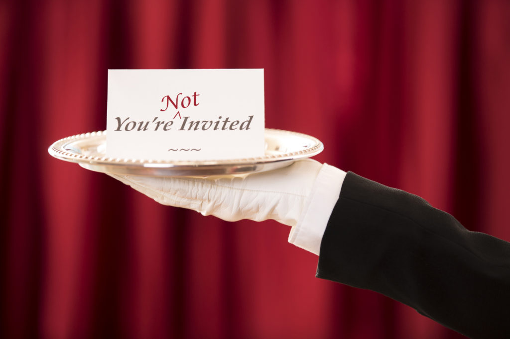 Is it OK not to invite family to a wedding?
